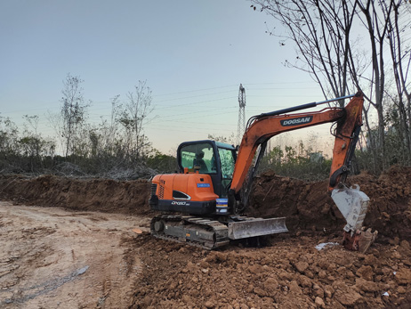 挖土机出租